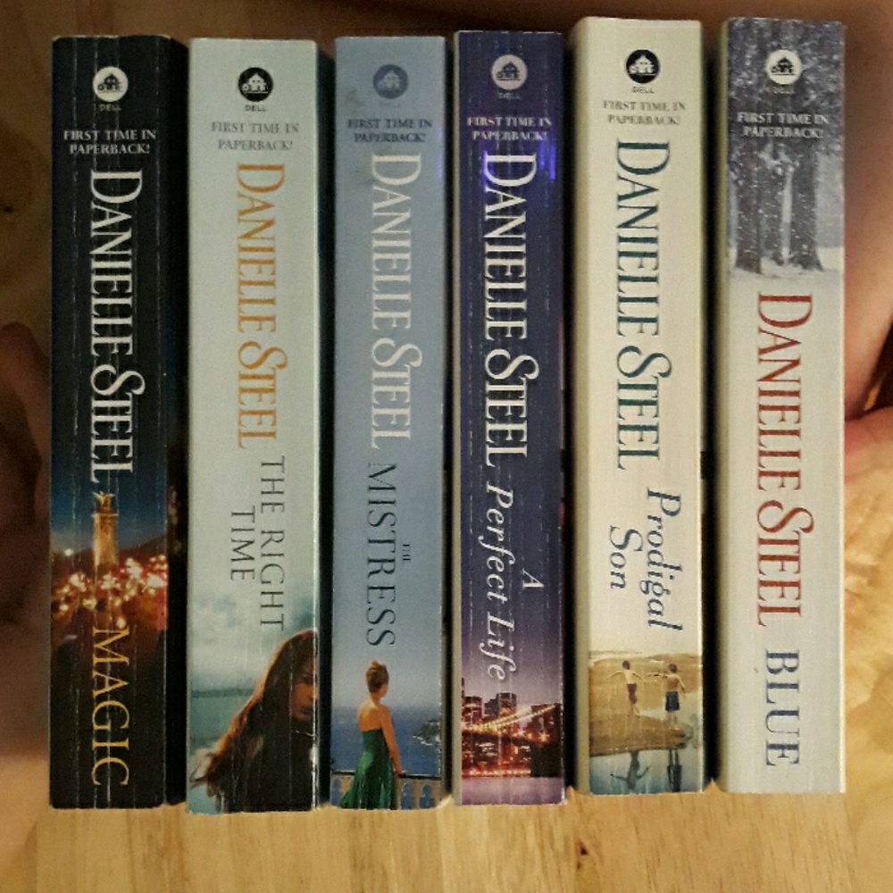 Lot of 6 Danielle Steel books - Picture 8 of 8